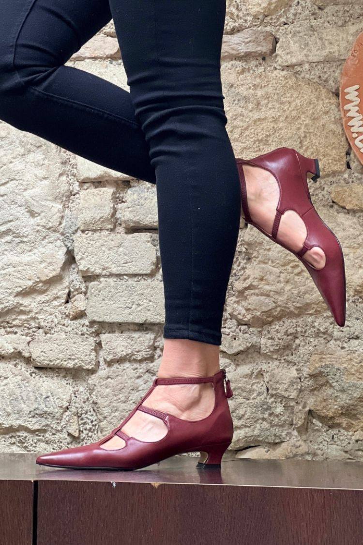 Kunstleder Cutout Riemchen Burgunderrote Absätze [Vorbestellung]