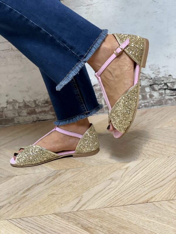 T-Riemen Schnalle Glitzernde Peeptoe Pinke Sandalen [Vorbestellung]