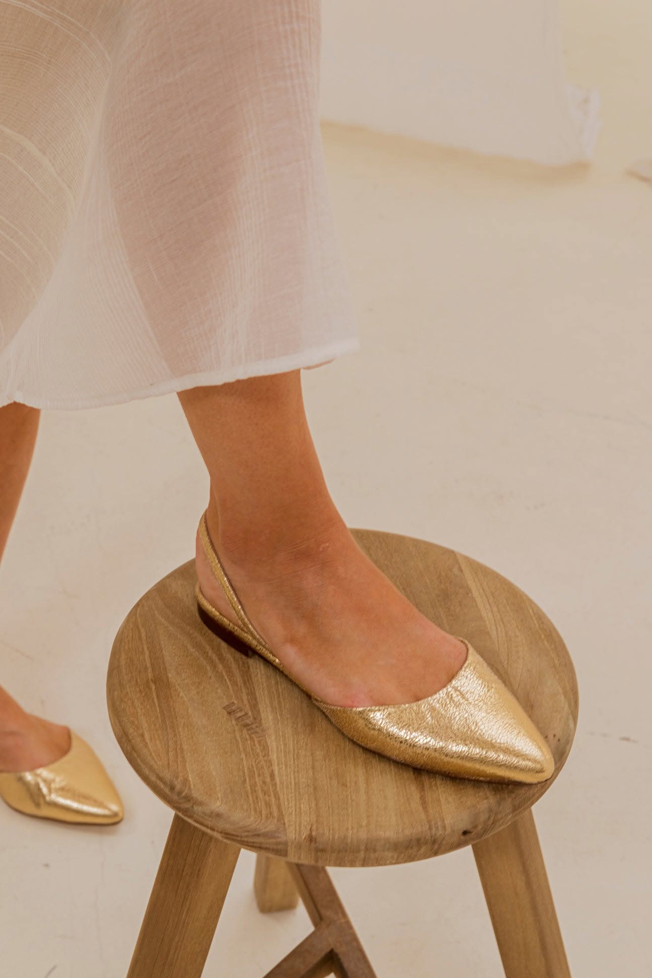 Crinkled Metallic Pointed Toe Slingback Gold Pointed Flats [Pre Order]