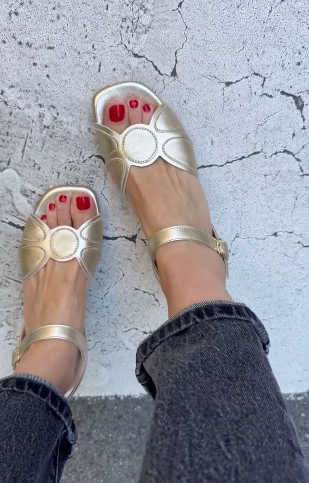 Metallic Cutout Open Toe Ankle Strap Gold Flat Sandals [Pre Order]