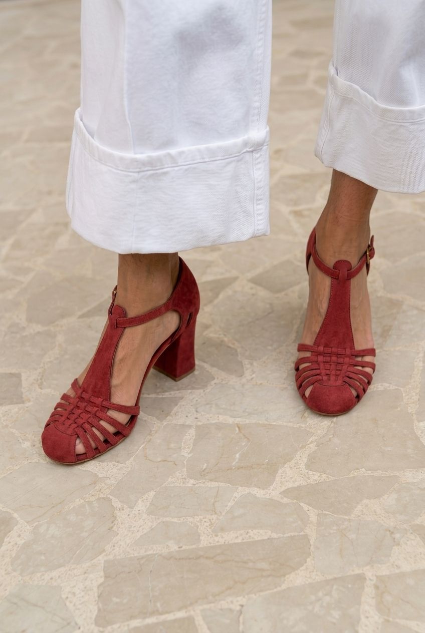 Woven T-Strap Round Toe Block Heel Sandals [Pre Order]