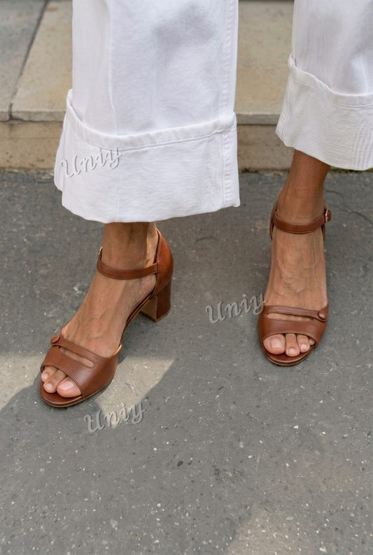 Retro Cutout Open Toe Ankle Strap Chunky Heel Sandals [Pre Order]
